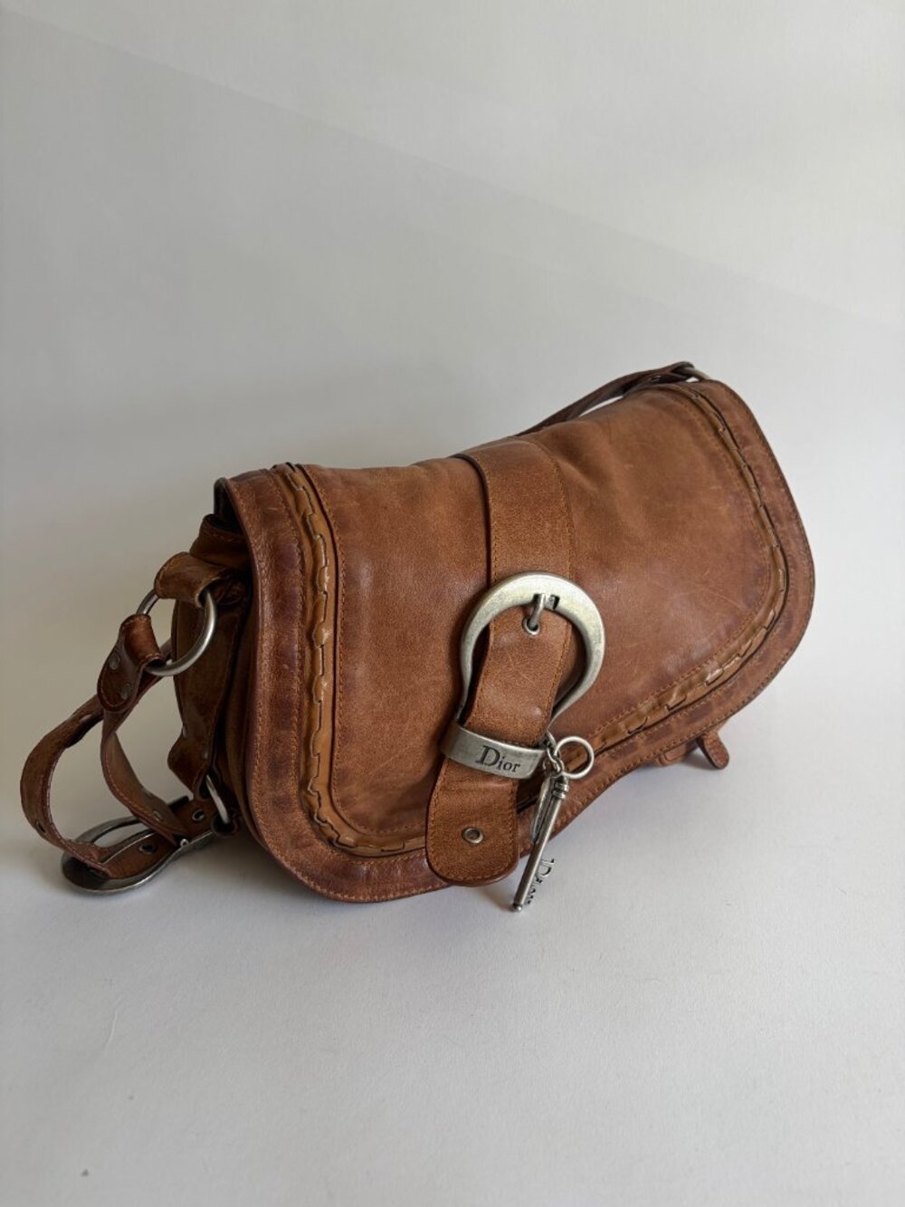 VINTAGE CHRISTIAN DIOR GAUCHO BROWN SADDLE BAG - Picture 3 of 16